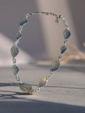 Brighton TWIRL Silver Scrolled Oval Link Necklace, NWOT, w/Jewelry Pouch